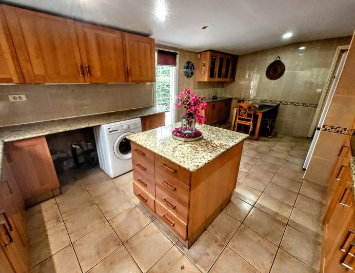 Image No.7-3 Bed Villa for sale