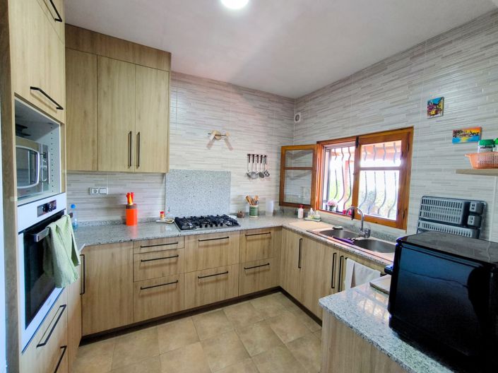 Image No.13-4 Bed Villa for sale