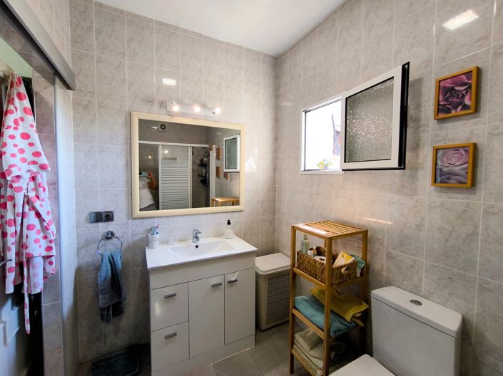 Image No.24-4 Bed Villa for sale