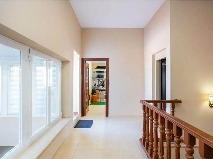 Image No.22-7 Bed Villa for sale