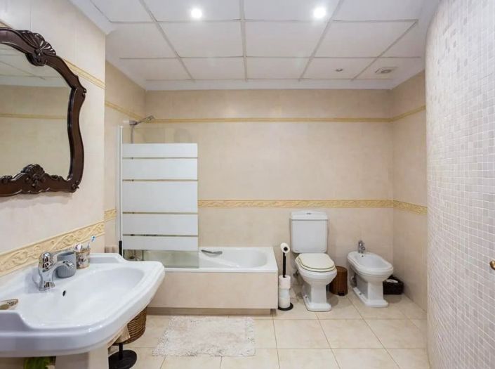 Image No.26-7 Bed Villa for sale