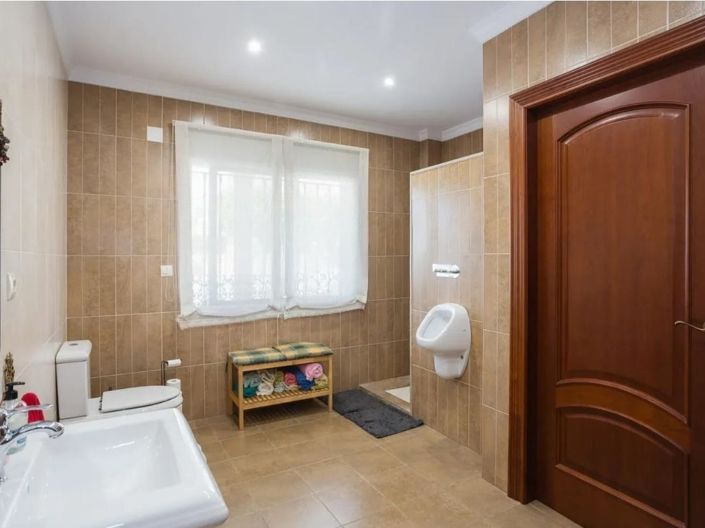 Image No.27-7 Bed Villa for sale