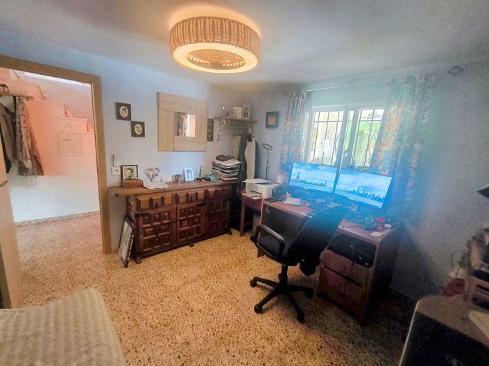 Image No.11-6 Bed Villa for sale