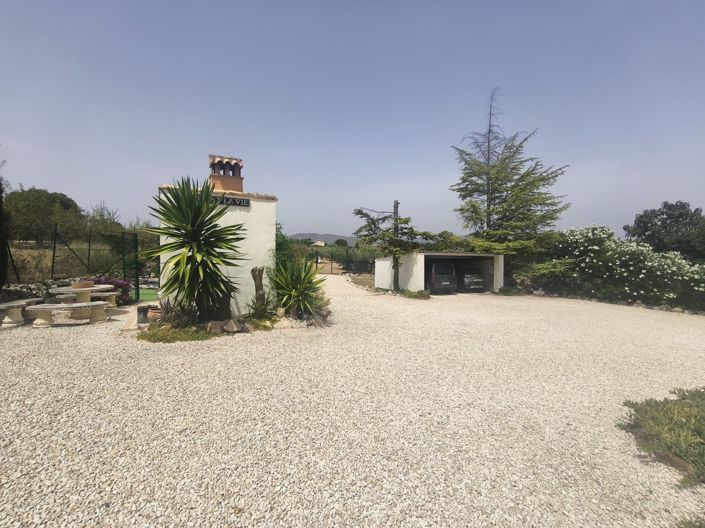 Image No.2-6 Bed Villa for sale