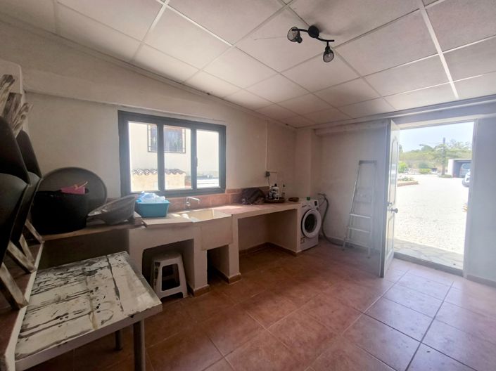 Image No.28-6 Bed Villa for sale