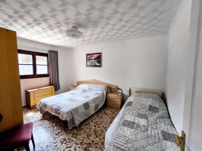 Image No.10-4 Bed Villa for sale