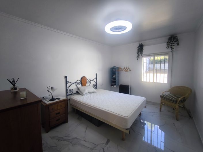Image No.12-4 Bed Villa for sale