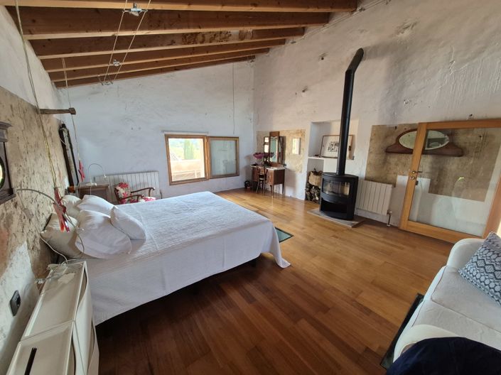Image No.18-11 Bed Villa for sale