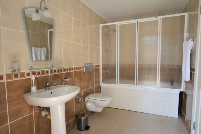 Image No.12-3 Bed Villa for sale