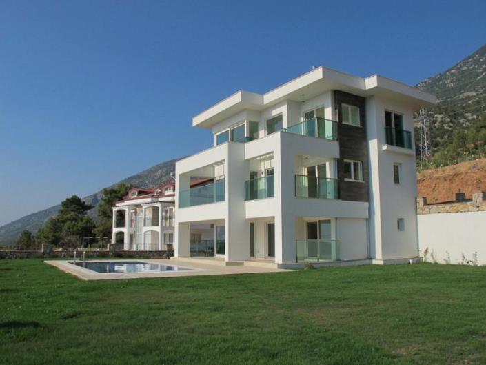 Image No.1-4 Bed Villa for sale
