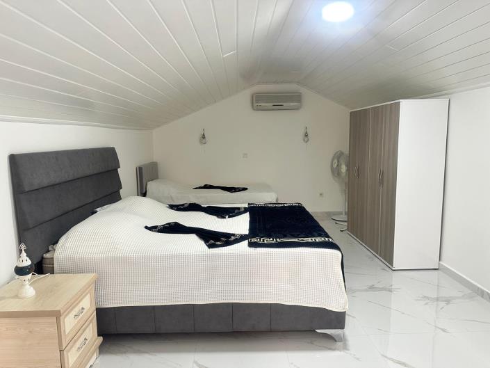 Image No.18-3 Bed Apartment for sale