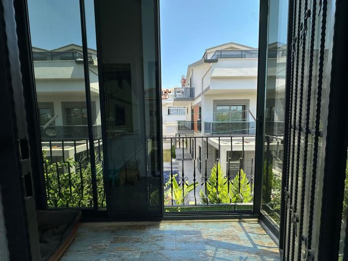 Image No.17-4 Bed Apartment for sale