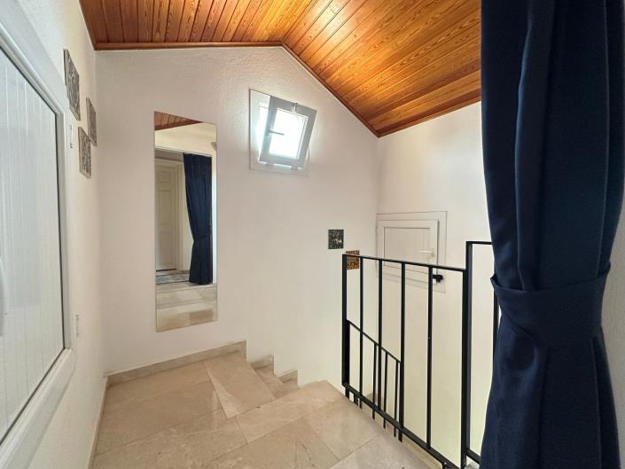 Image No.19-4 Bed Apartment for sale