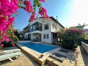 4 Bed Apartment for sale, Akarca Image