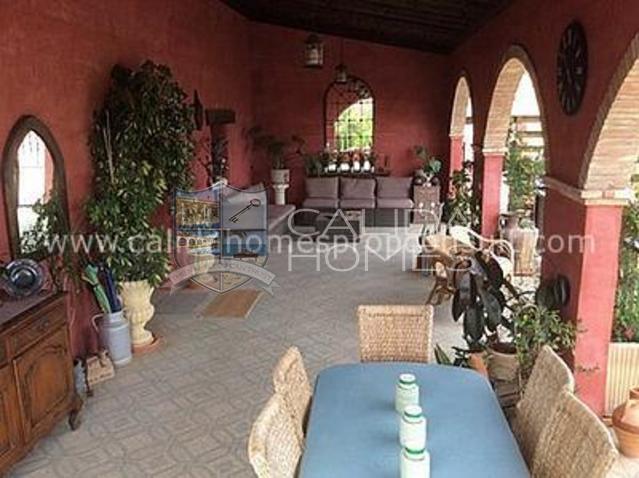 Image No.8-3 Bed Property for sale