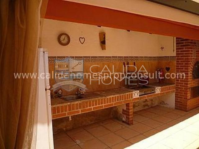 Image No.9-3 Bed Property for sale