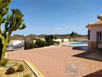 cla7529-villa-gloriosa-resale-villa-for-sale-