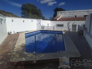 cortijo-familia-detached-character-house-for-