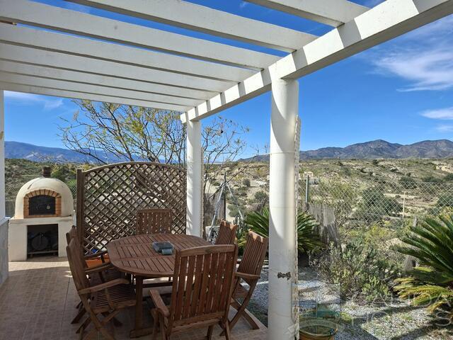 Image No.11-3 Bed Villa for sale