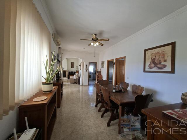 Image No.16-3 Bed Villa for sale