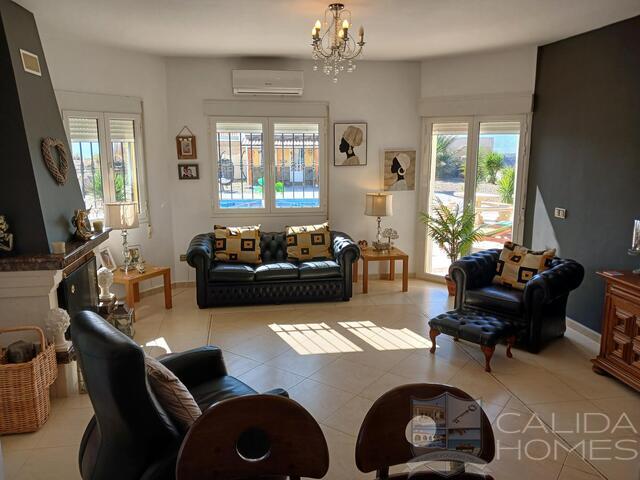 Image No.11-4 Bed Villa for sale