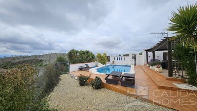 casa-guapisima-detached-character-house-for-s