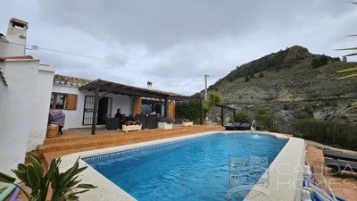 casa-guapisima-detached-character-house-for-s