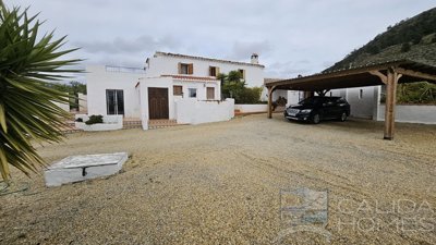 casa-guapisima-detached-character-house-for-s