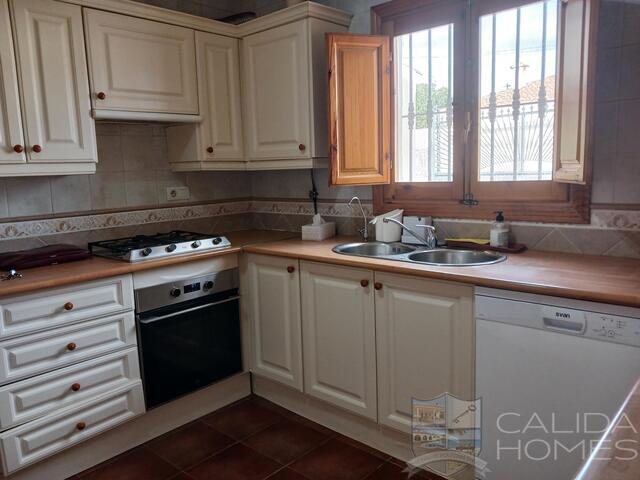 Image No.15-4 Bed Villa for sale