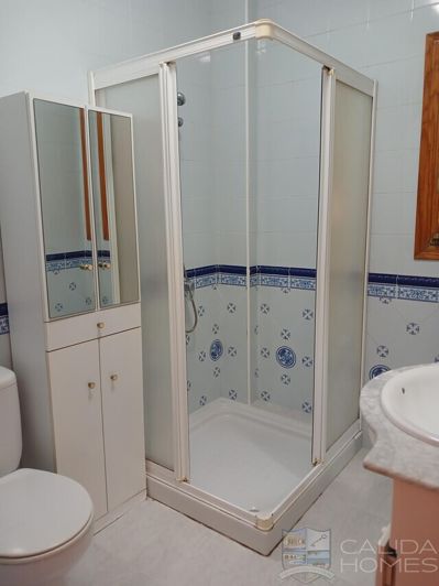 Image No.20-4 Bed Villa for sale