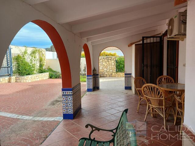 Image No.6-4 Bed Villa for sale