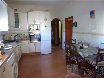 villa-roco-resale-villa-for-sale-in-albanchez