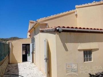 villa-luna-resale-villa-for-sale-in-arboleas-