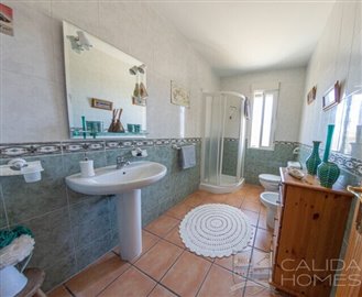 villas-nueva-resale-villa-for-sale-in-cucador