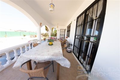 villas-nueva-resale-villa-for-sale-in-cucador
