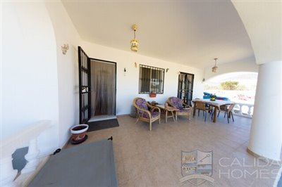 villas-nueva-resale-villa-for-sale-in-cucador