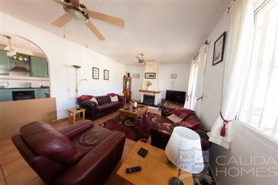 villas-nueva-resale-villa-for-sale-in-cucador