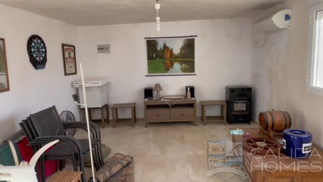 Image No.17-5 Bed Villa for sale