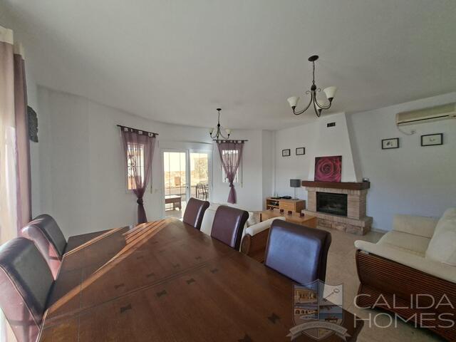 Image No.12-3 Bed Villa for sale