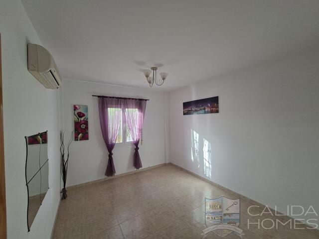 Image No.20-3 Bed Villa for sale