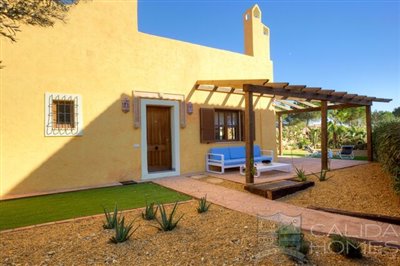 villa-desert-gold--resale-villa-for-sale-in-c