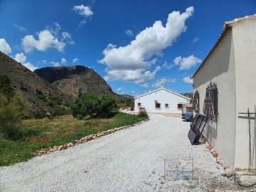 villa-floral--resale-villa-for-sale-in-el-mar