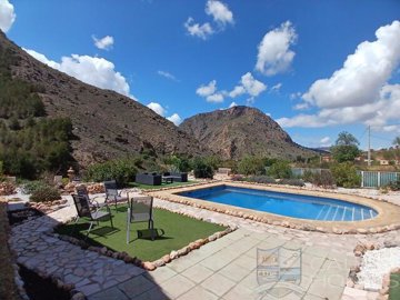 villa-floral--resale-villa-for-sale-in-el-mar