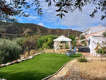cortijo-tranquila-village-or-town-house-for-s