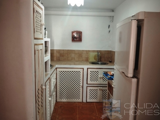 Image No.19-7 Bed House for sale