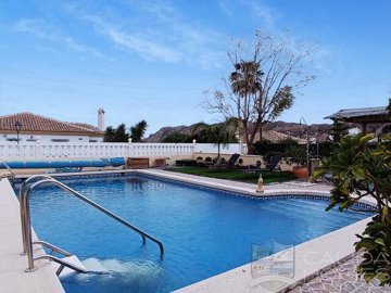 villa-cuca-resale-villa-for-sale-in-arboleas-