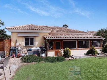 villa-cuca-resale-villa-for-sale-in-arboleas-