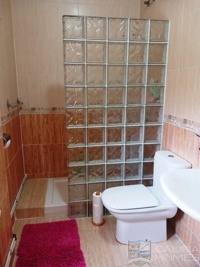 Image No.18-3 Bed Villa for sale