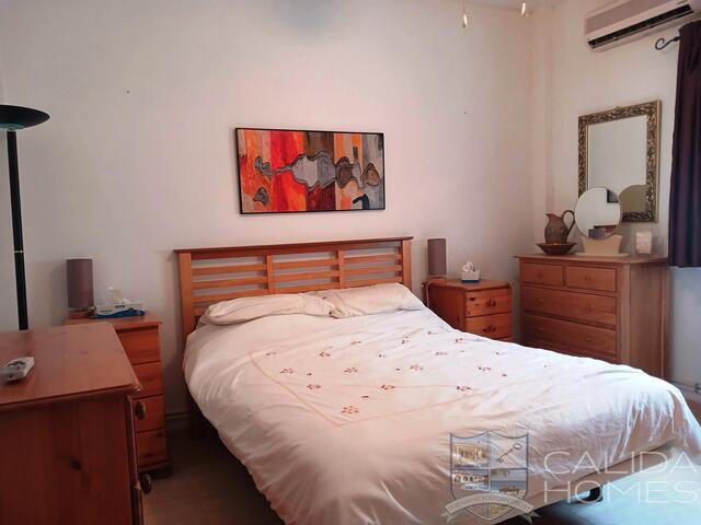 Image No.19-3 Bed Villa for sale