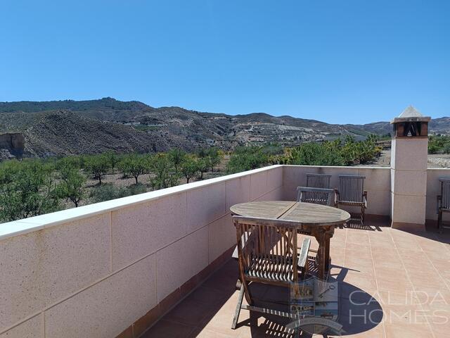 Image No.7-3 Bed Villa for sale